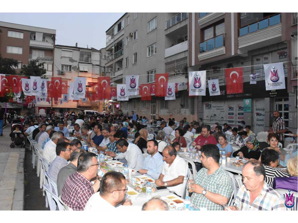 Başkan Çelik 'İftar sofraları kardeşliğimizi pekiştiriyor'