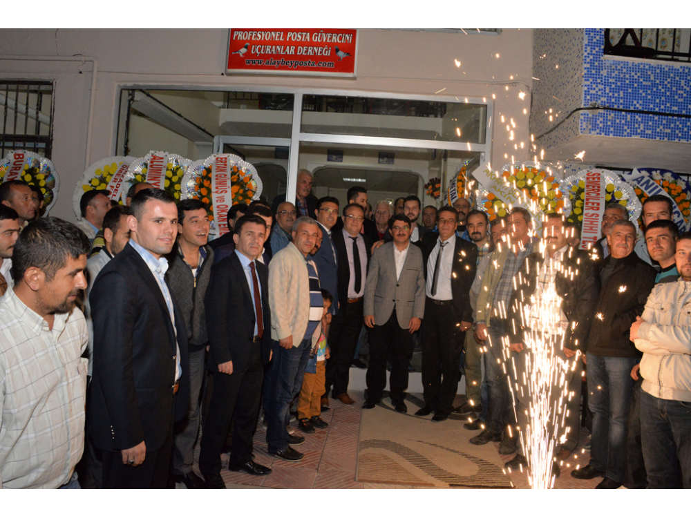 Başkan Çelik'ten Güvercin Severlere Destek